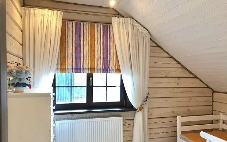 Escolha cortinas curtas para o Windowsill no quarto: 50 melhores opções com fotos 9978_95